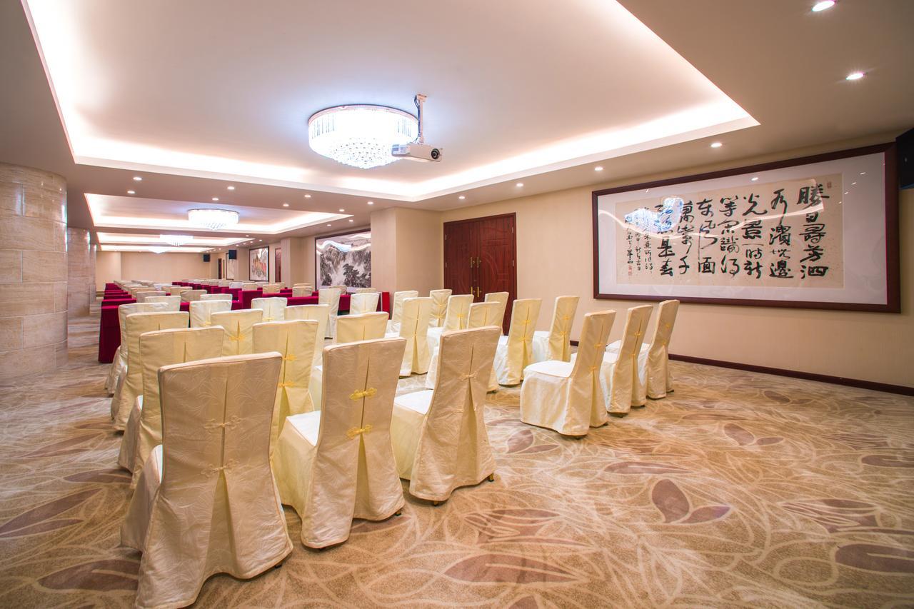Guangzhou Jin Wan Li Business Hotel Exterior foto